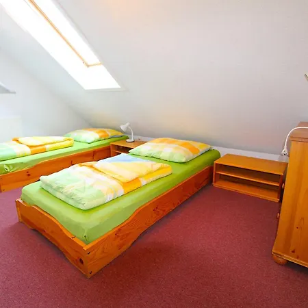 Apartment Reriker Sonnenhaus Obergeschoss, Familie Kraus Neu Gaarz